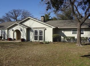 703 Stonewood Blvd, Bartonville, TX 76226