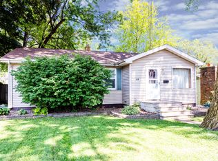 923 Wolcott Ave, Saint Joseph, MI 49085