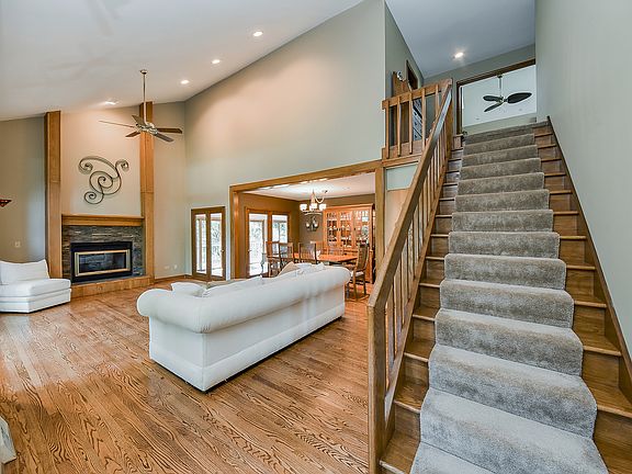 3rd image of 3N480 Shagbark Dr