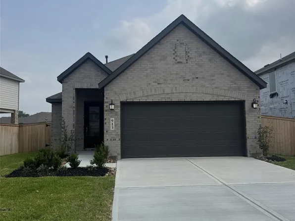 913 Capracotta Dr, Huffman, TX 77336