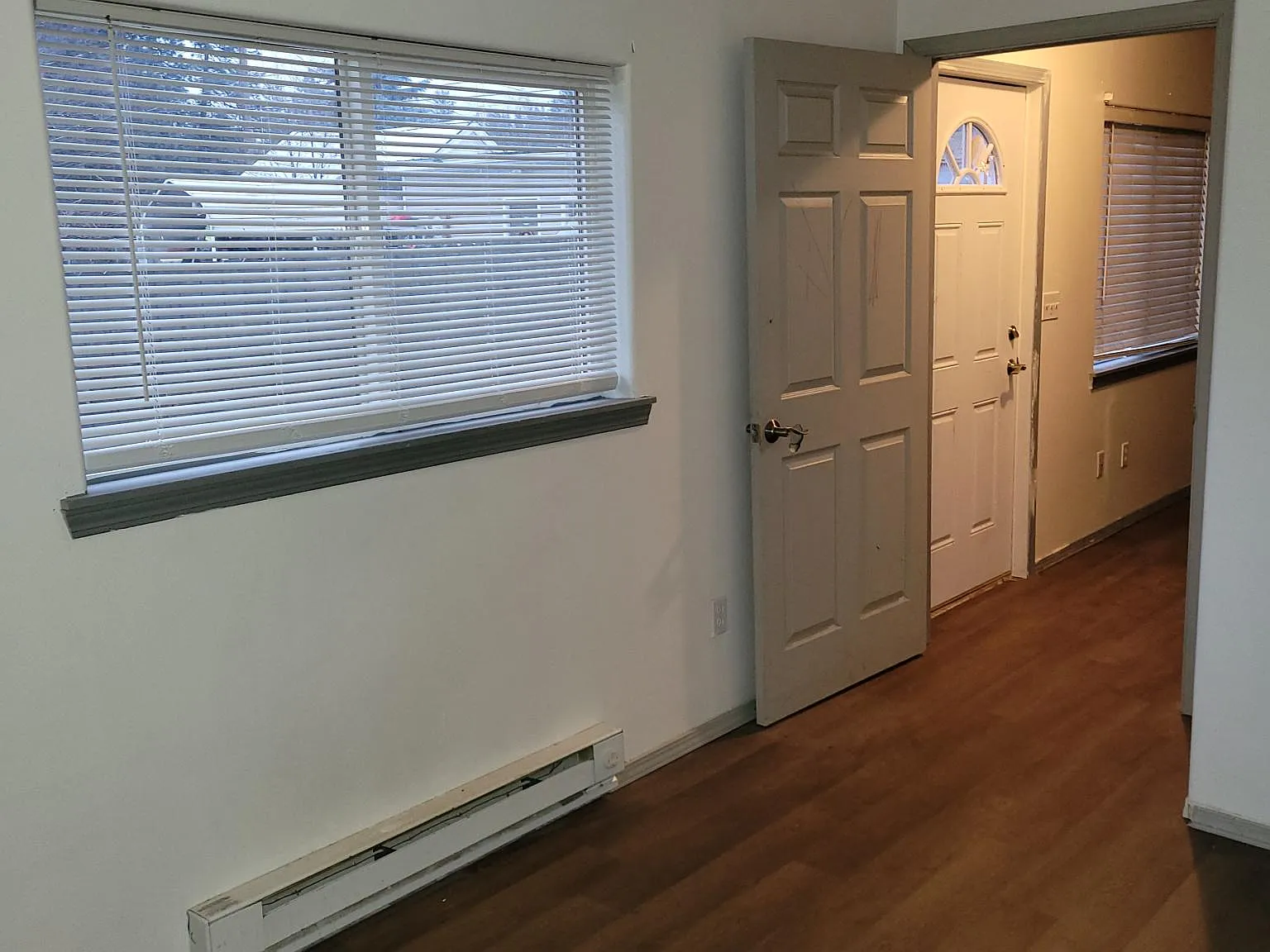 3 bed, 1080 sqft, $1,800 — Photo 3