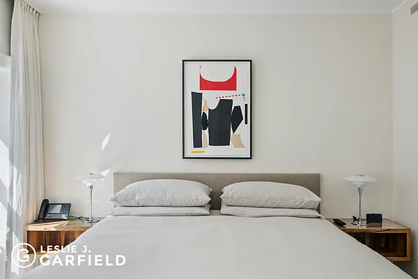 Sold by Leslie J. Garfield | media 18
