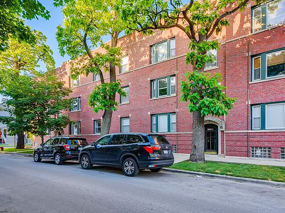 3rd image of 3555 N Hamilton Ave #1