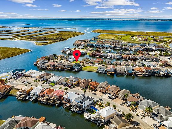 3rd image of 15345 Key Largo Ct