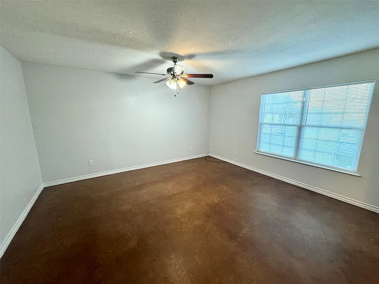 709 San Saba St #A — Photo 4