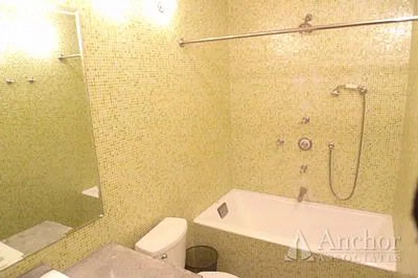 Rented by Anchor Associates | media 25