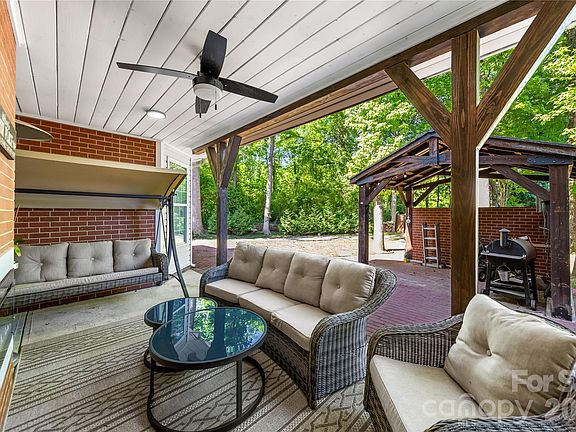 5th image of 7536 Hannah Alexander Ln