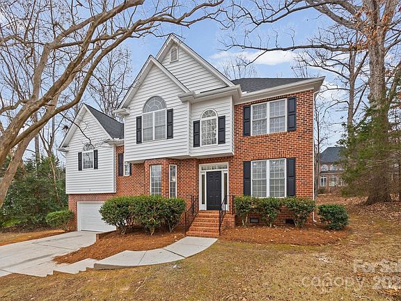 2nd image of 2520 Barrington Ct