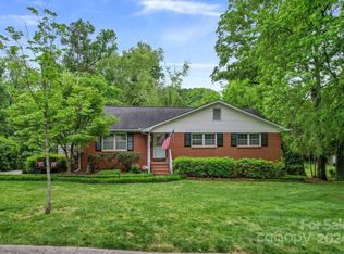 4914 Zephyr Ln, Charlotte, NC 28209