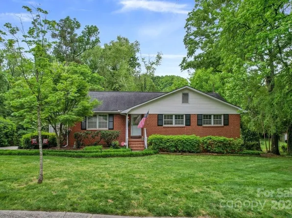 4914 Zephyr Ln, Charlotte, NC 28209