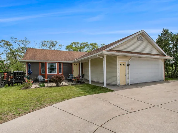 52400 Country Acres Dr, Elkhart, IN 46514