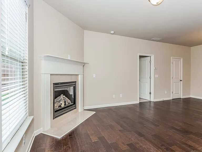 147 Seabreeze Ct — Photo 13