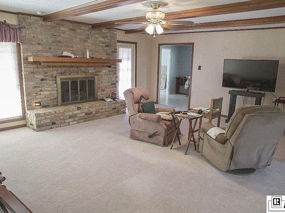 5th image of 102 Lemont Dr