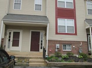 22 Winton Ln, Newark, DE 19702