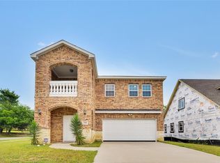 101 Mitchell Cir, Terrell, TX 75160