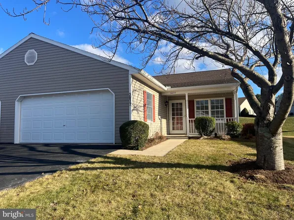 3077 Lakefield Rd #3077, York, PA 17402