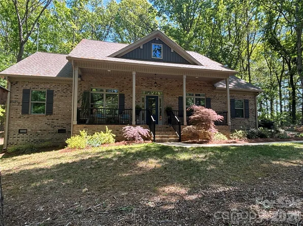 3008 Oakdale Dr, Monroe, NC 28110