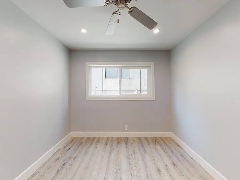 730 S Serrano Ave — Photo 33