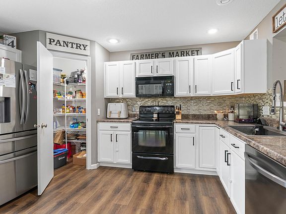 5th image of 2614 W 54th St
