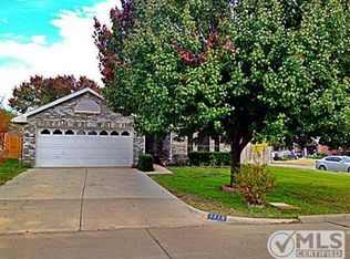 3318 Westhoff Dr, Grand Prairie, TX 75052