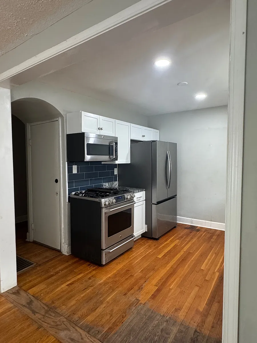 Building Photo - 231 S Highland St #1