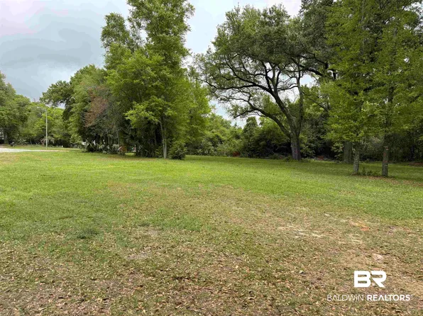 14913 Camelia Ave, Magnolia Springs, AL 36555