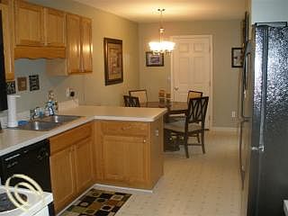 4th image of 42286 Saratoga Cir