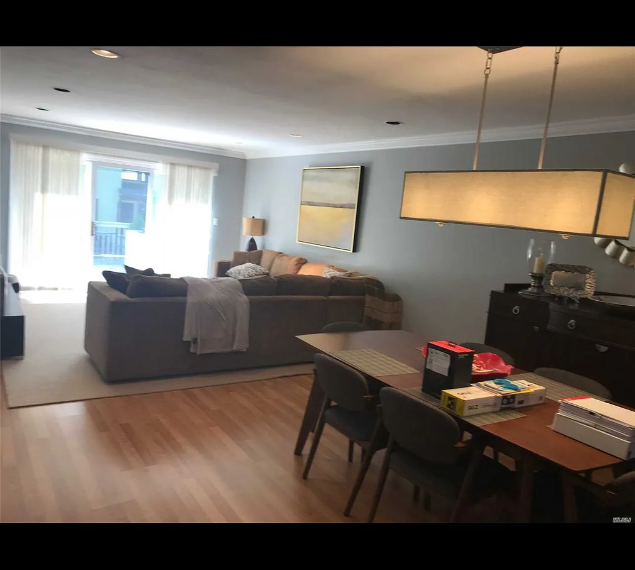 3 bed, 2.5 bath, 2406 sqft, $6,100 — Photo 4