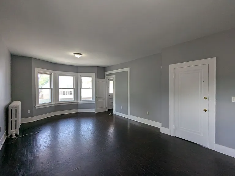 69 Winthrop Ave — Photo 5