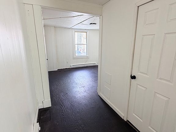 2nd image of 695 Pearl St #1