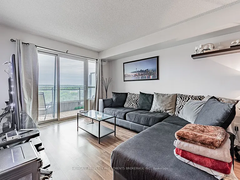 1235 Bayly St #907 — Photo 14