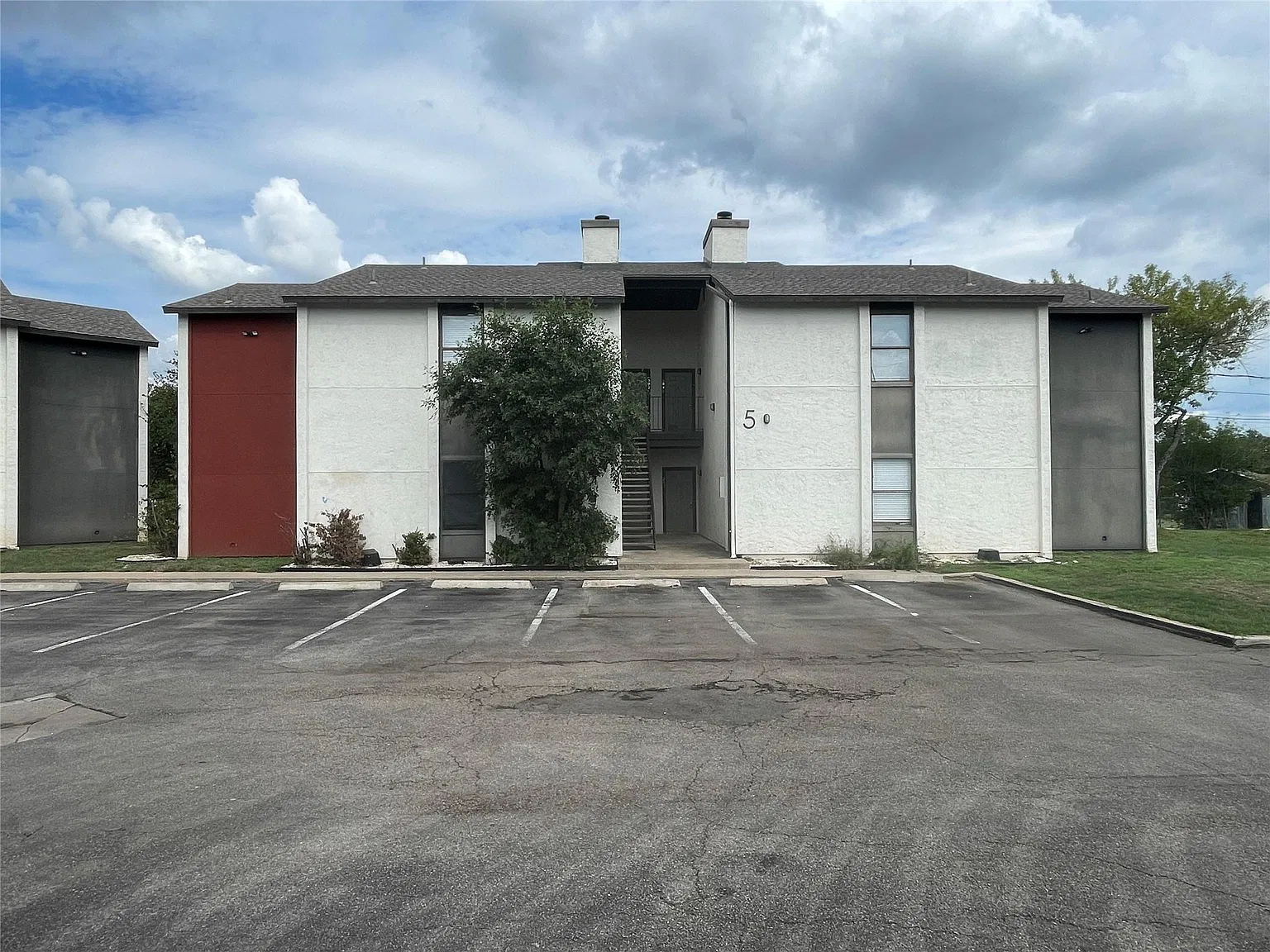 2 bed, 2.0 bath, 972 sqft, $950 — Photo 2