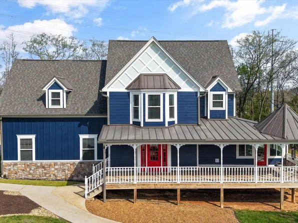 647 Mannela Dr, Strawberry Plains, TN 37871