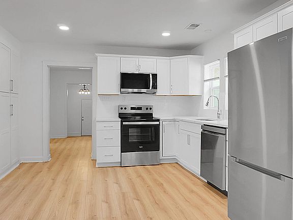 4th image of 207 Trivers Dr