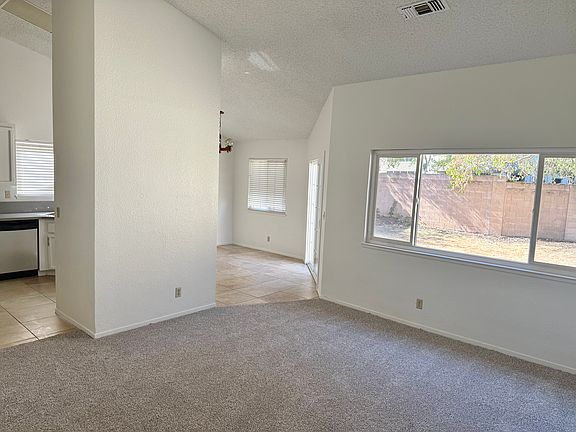 3rd image of 950 Spyglass Ct