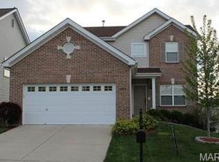 1909 Crossbridge Ct, Saint Charles, MO 63303