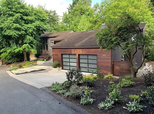 1 Holly Ln, Mercer Island, WA 98040