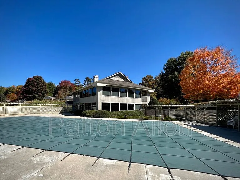2406 Abbey Cir — Photo 31