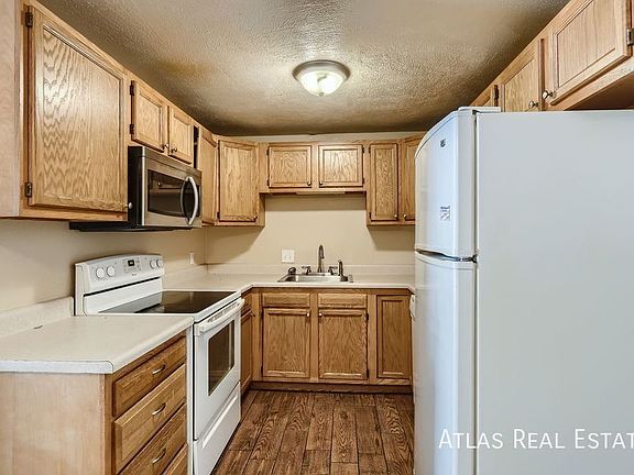 3rd image of 1705 30th St APT 201