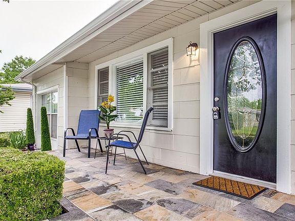 2nd image of 6517 Onyx Dr N