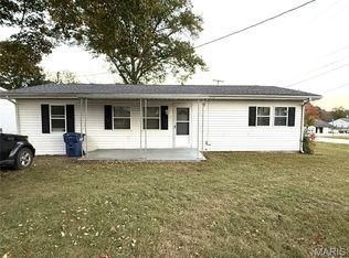 1702 S Maple St, Salem, MO 65560