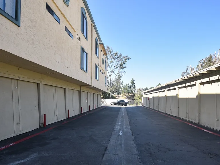 Villas de Laura Apts — Photo 15