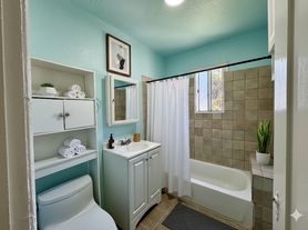 4833 2nd Ave, Los Angeles, CA