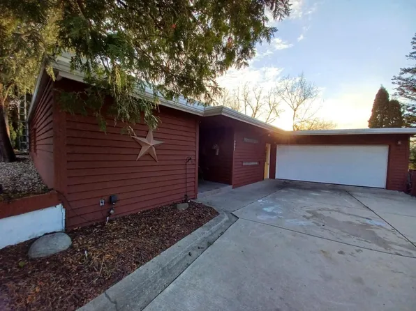 227 North AVENUE, Watertown, WI 53098