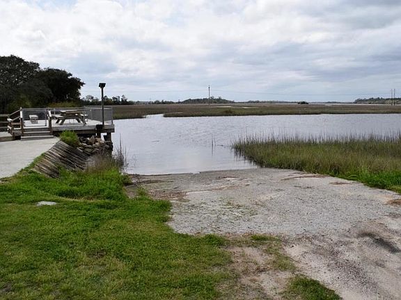 Neighborhood Private Boat Landing