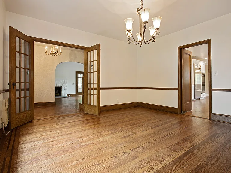 11 Eton Rd — Photo 4