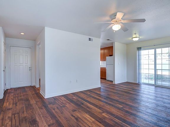 4th image of 139 Santa Rosa Dr #4B-2Ba-1426Sqft
