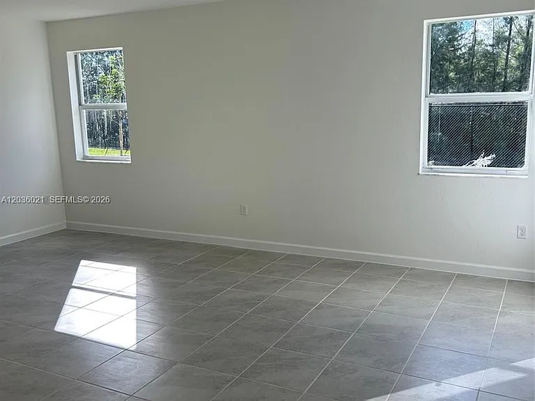 2342 SE 30th St — Photo 10