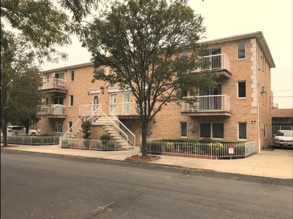 1707 70th Street image 1 of 14