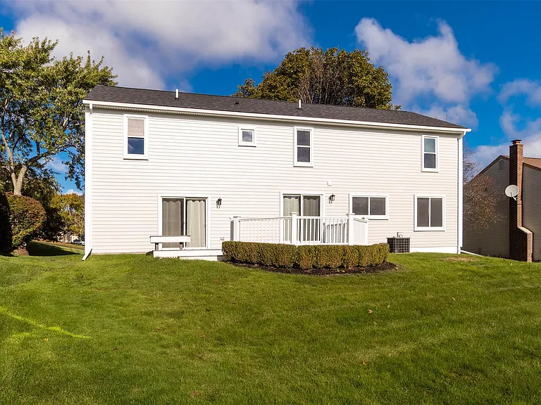 5485 Hammersmith Dr — Photo 45